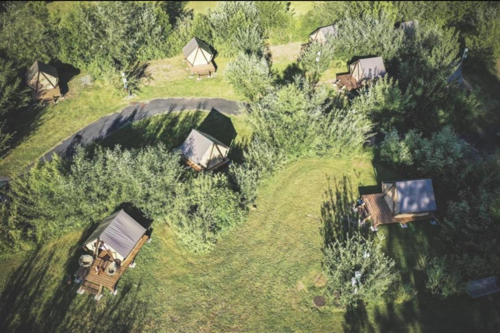 Slow Village Les Ponts De Ce Les Ponts-de-Cé Exterior foto